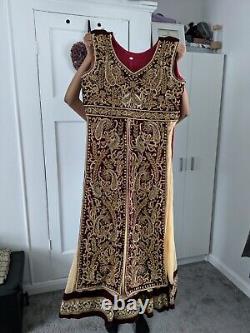 BARGAIN Medium Pakistani indian wedding churidar 3 PIECE heavy stonework rrp£280