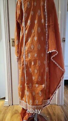 Bareeze Heavy Embroided Lawn Suit 3 Pieces Size XL(Measurements In Description)