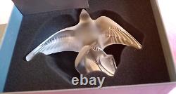 Lalique Swallow In Flight Heavy Beautiful Piece New Boxed Gift Of Love