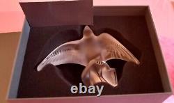 Lalique Swallow In Flight Heavy Beautiful Piece New Boxed Gift Of Love