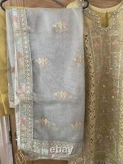 New Heavy Embroidered Pakistani Branded Dress 4 piece. Size Medium to Large