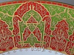 Assiette à dîner de De Lamerie, lourdement dorée, en forme de bouton de rose, HM Sultan d'Oman, commandée, 11 pouces.