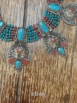 Choker/bib en argent fait main tibétain avec turquoise et corail, pièce statement lourde