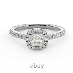 Dernière Pièce 0.60 Ct Princess Diamond Halo Engagement Ring, Heavy White Gold