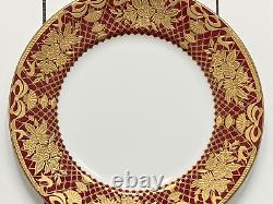 Nouvelle assiette de dîner en porcelaine De Lamerie lourdement dorée avec des cloches florales bordeaux et or