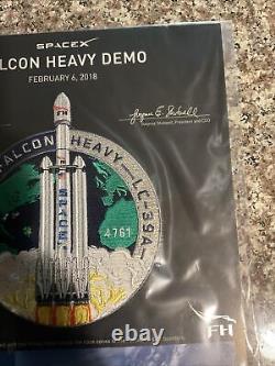 Patch de démonstration Falcon Heavy de SpaceX avec signature facsimile et numéro de vol