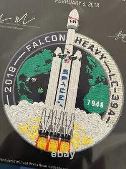 SpaceX a volé dans l'espace le patch de démonstration de Falcon Heavy