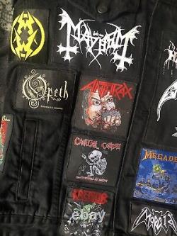 Veste de bataille personnalisée avec votre collection/sélection personnelle de patchs de heavy metal XXL